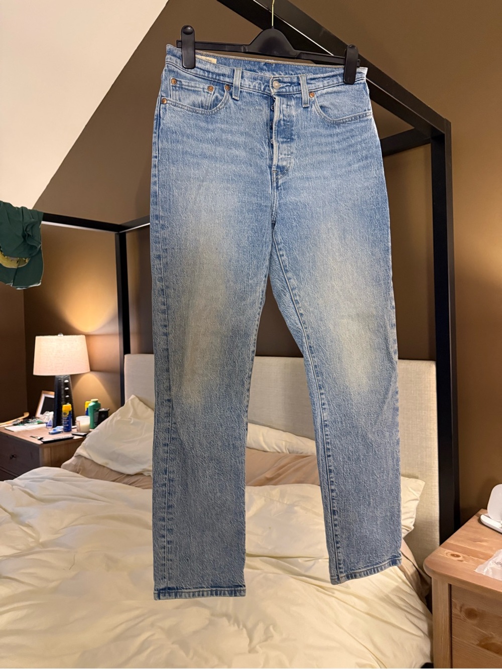 Women’s Levi premium 501 straight jeans